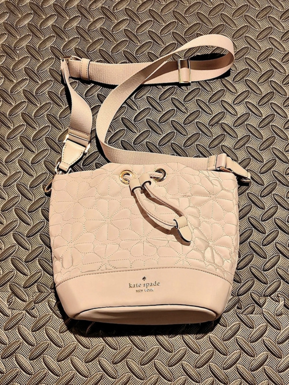 kate spade new york Quilted Crossbody Bag in Lavender Pink Nwot